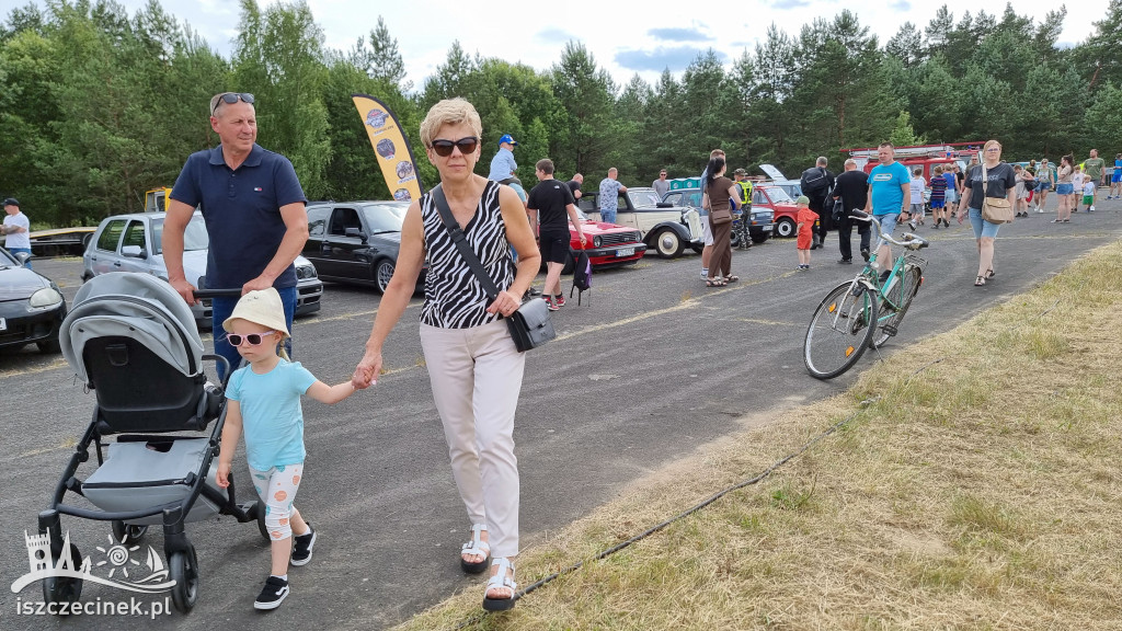 Samoloty nad Wilczymi Laskami! Tłumy na Pikniku Lotniczym