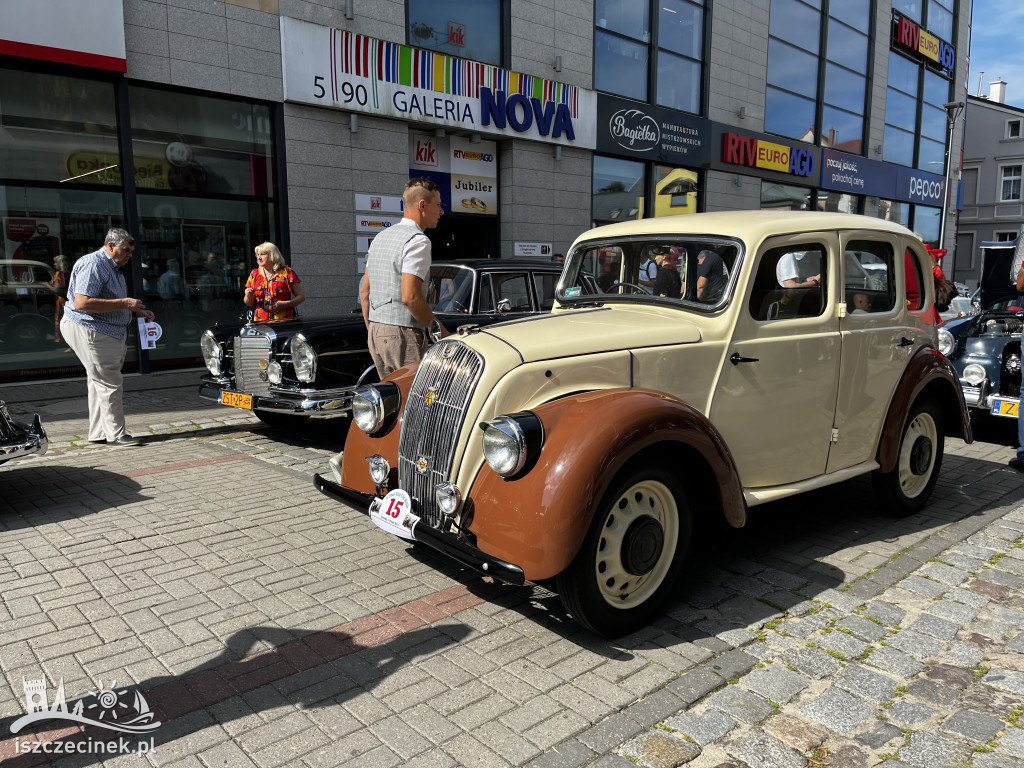 Dixie Rajd Old Mobile 2025 wystartował w Szczecinku