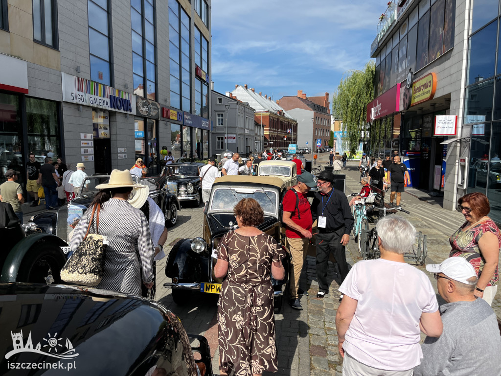 Dixie Rajd Old Mobile 2025 wystartował w Szczecinku