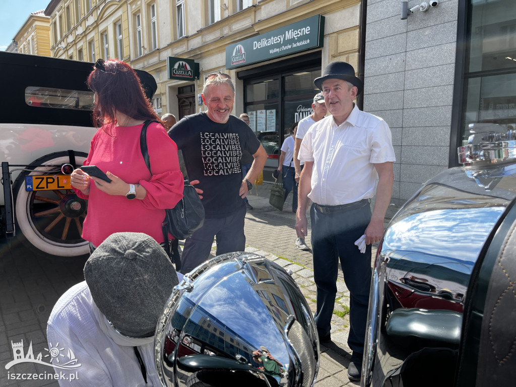 Dixie Rajd Old Mobile 2025 wystartował w Szczecinku