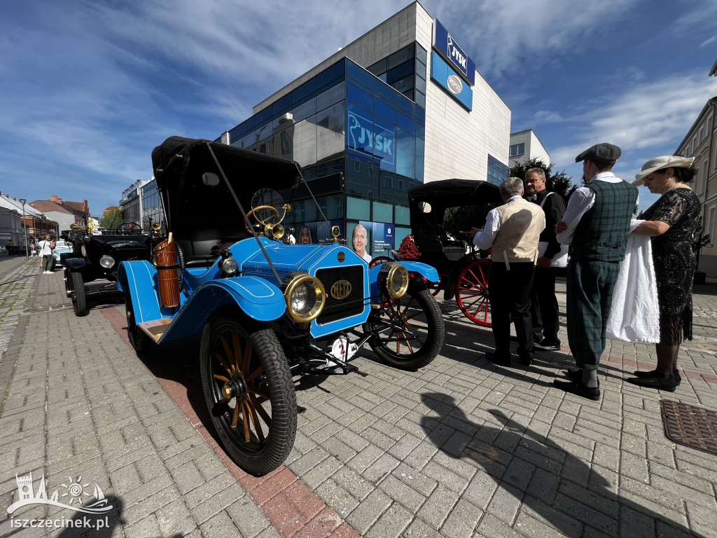Dixie Rajd Old Mobile 2025 wystartował w Szczecinku