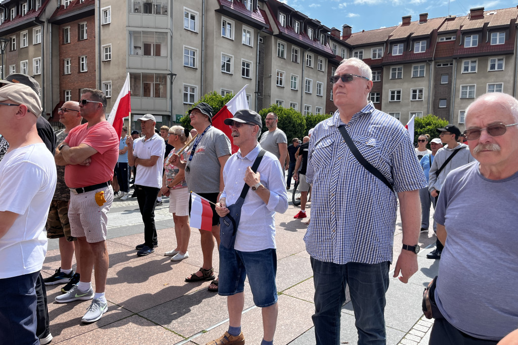 Protest „Stop imigracji” Konfederacji w Szczecinku