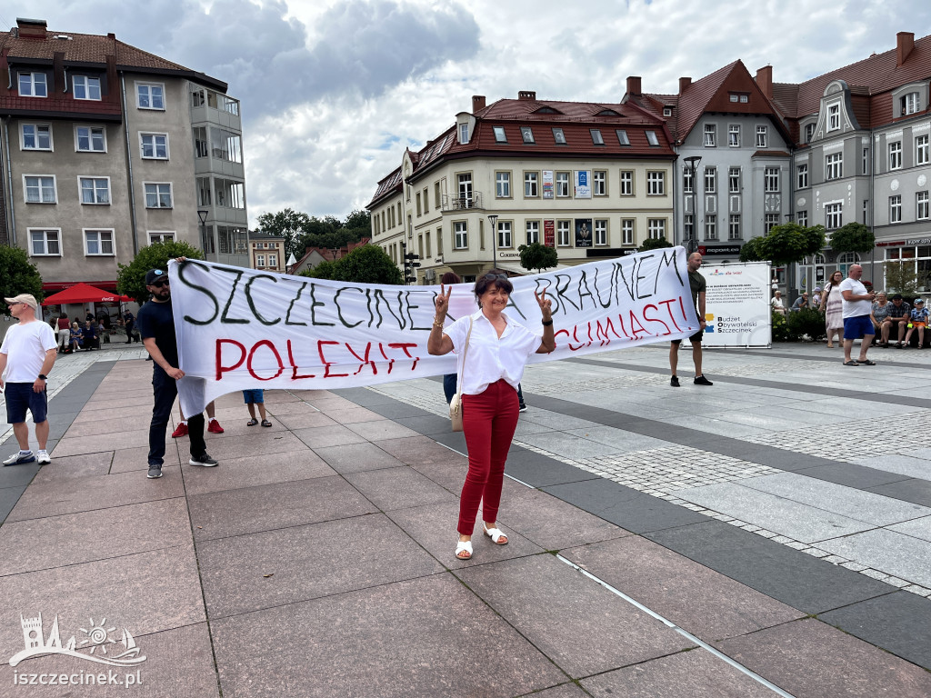 Protest „Stop imigracji” Konfederacji w Szczecinku