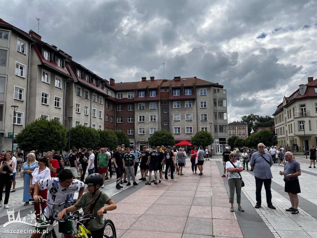Protest „Stop imigracji” Konfederacji w Szczecinku