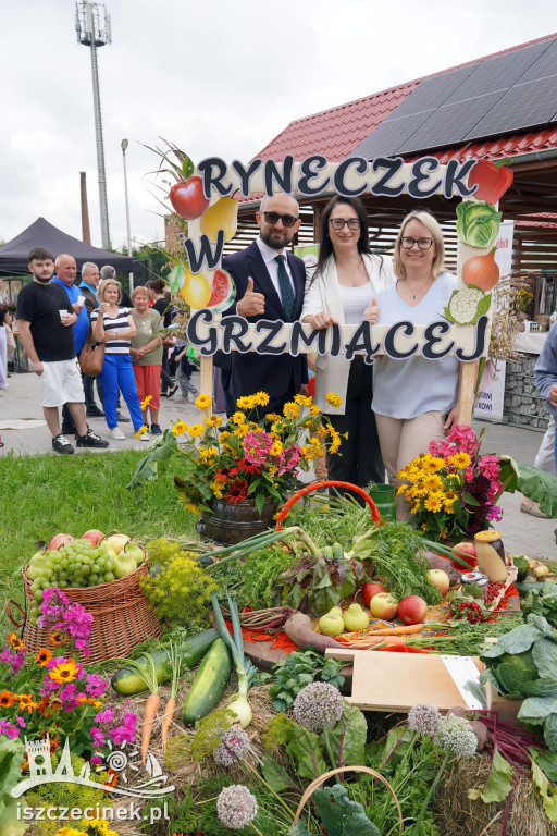 Nowy rynek w Grzmiącej otwarty