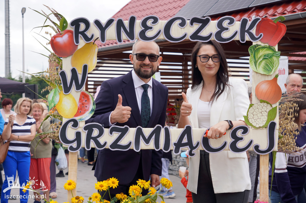 Nowy rynek w Grzmiącej otwarty