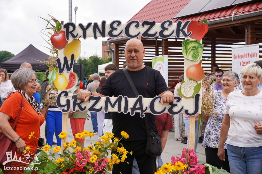 Nowy rynek w Grzmiącej otwarty