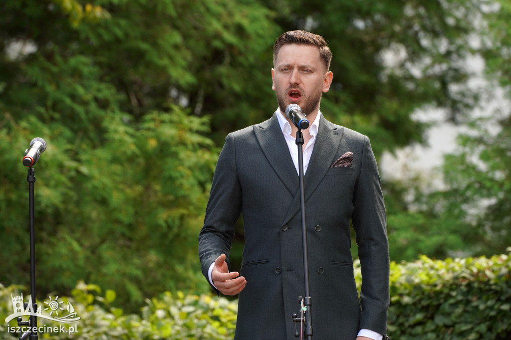 Art Piknik Festival oczarował publiczność koncertem operowym w ogrodzie różanym