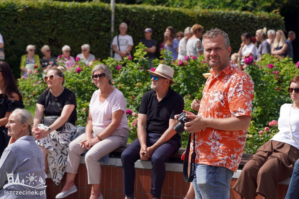 Art Piknik Festival oczarował publiczność koncertem operowym w ogrodzie różanym