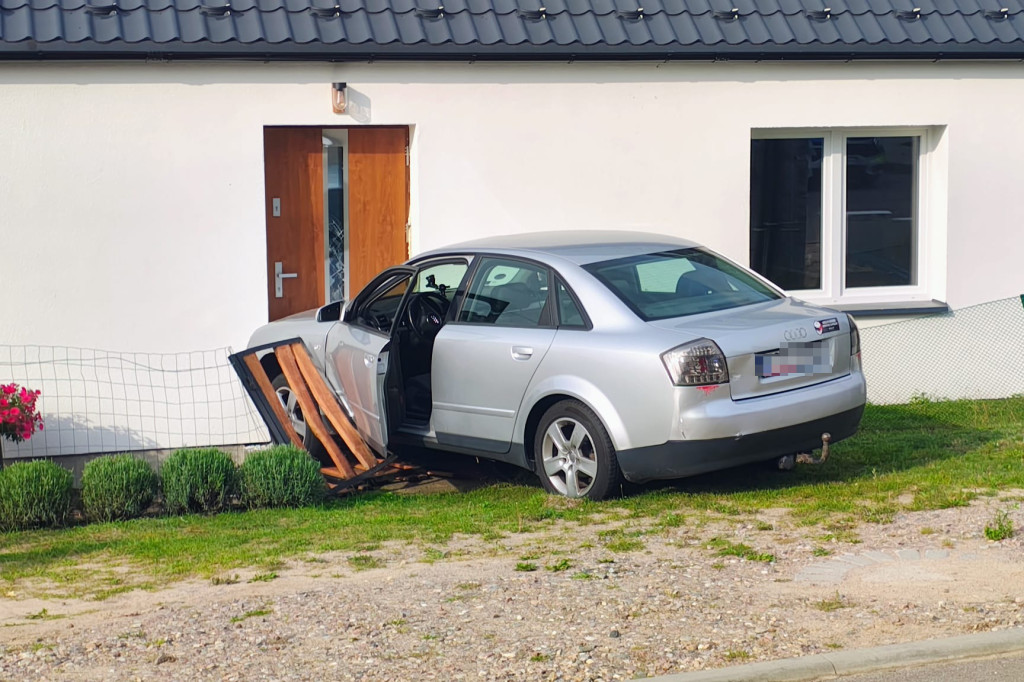 Pijany kierowca wjechał w budynek. Miał ponad 2 promile