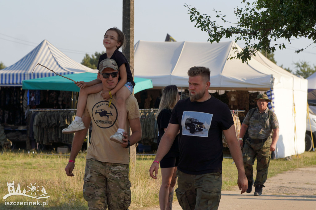 XX Zlot Militarny „Gąsienice i Podkowy” – otwarcie w obiektywie
