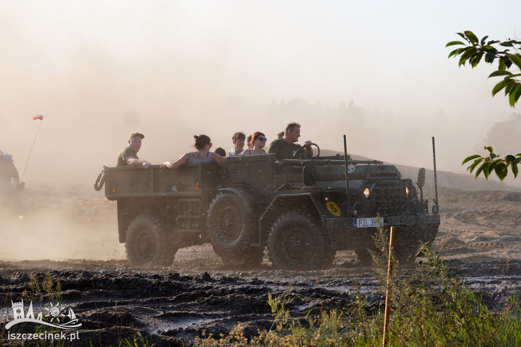 XX Zlot Militarny „Gąsienice i Podkowy” – otwarcie w obiektywie