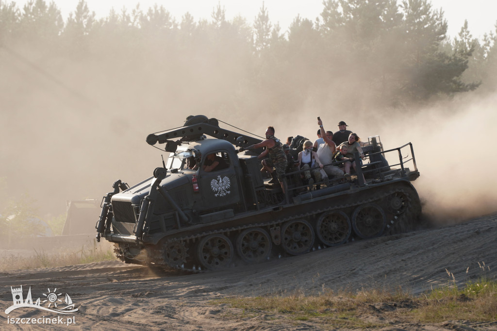 XX Zlot Militarny „Gąsienice i Podkowy” – otwarcie w obiektywie