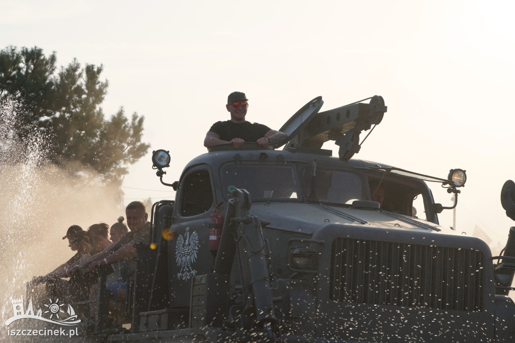 XX Zlot Militarny „Gąsienice i Podkowy” – otwarcie w obiektywie