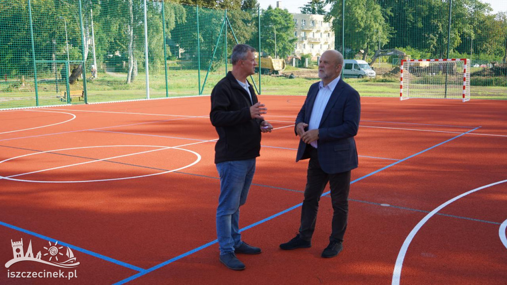 Nowe boisko przy ZS 6 w obiektywie