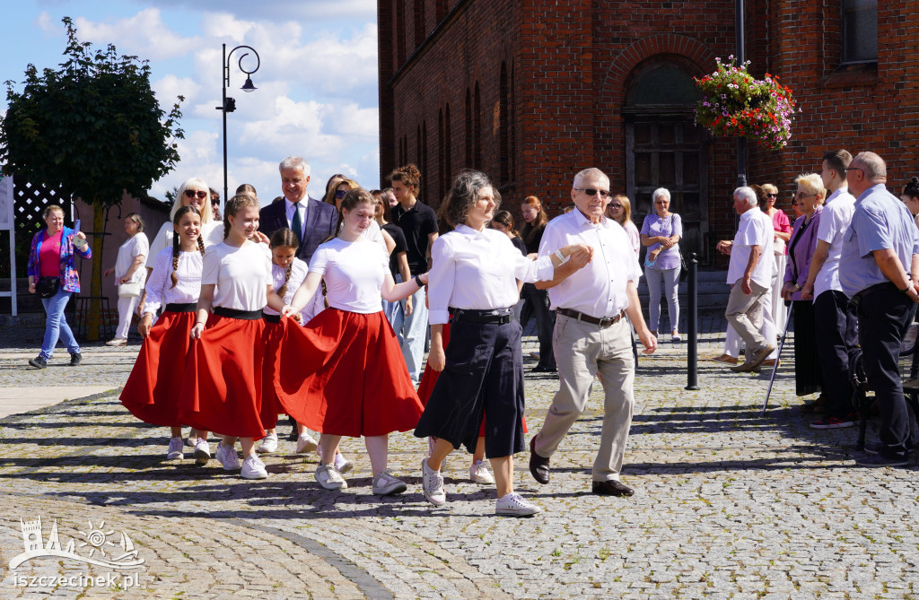 Zakończenie wakacji na Placu Wolności w Barwicach
