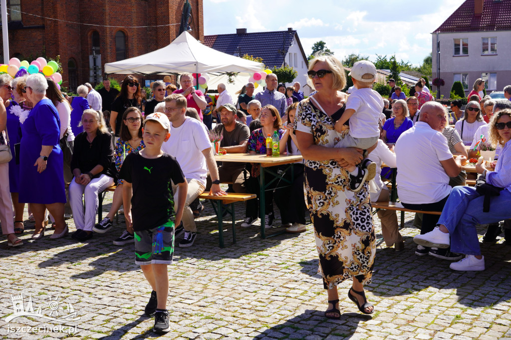 Zakończenie wakacji na Placu Wolności w Barwicach