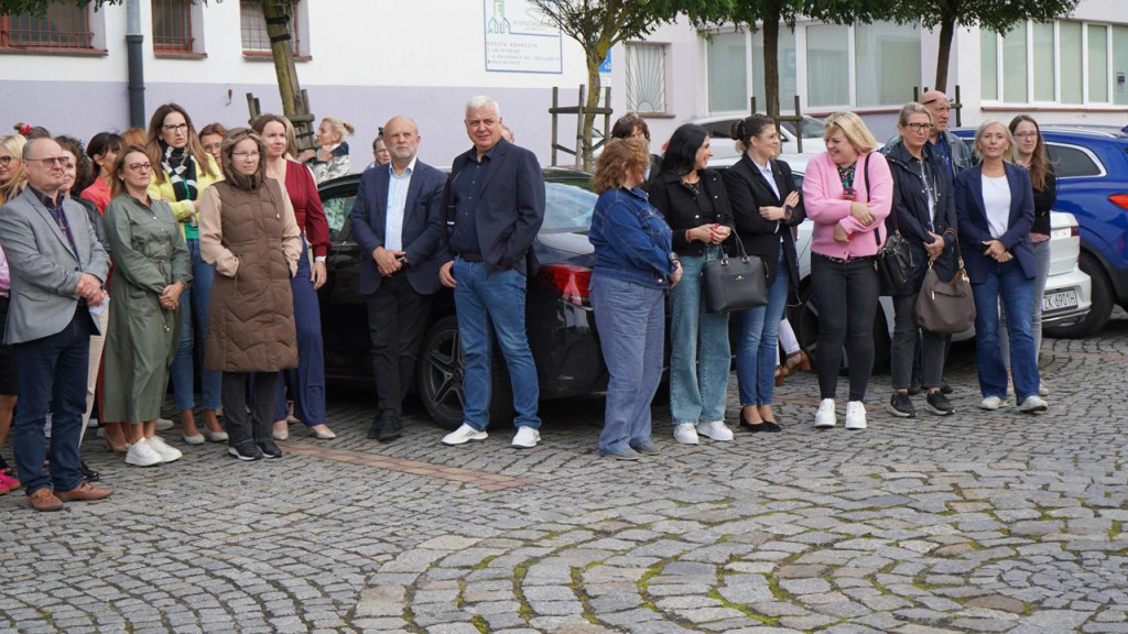 Alarm, dym i podnośnik straży