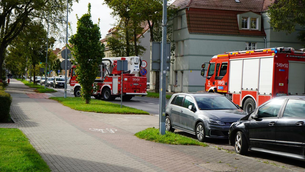 Alarm, dym i podnośnik straży