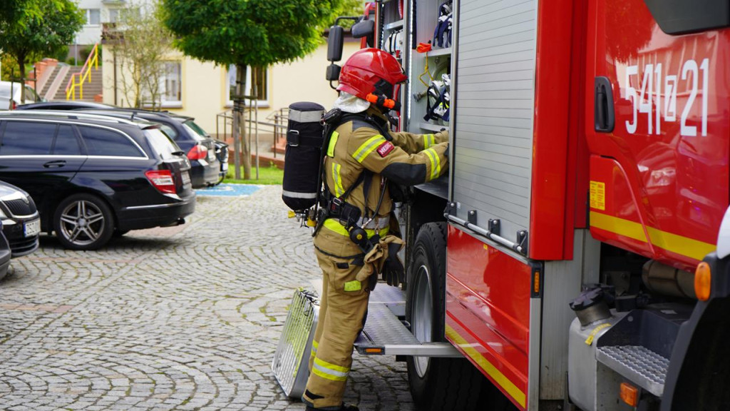 Alarm, dym i podnośnik straży