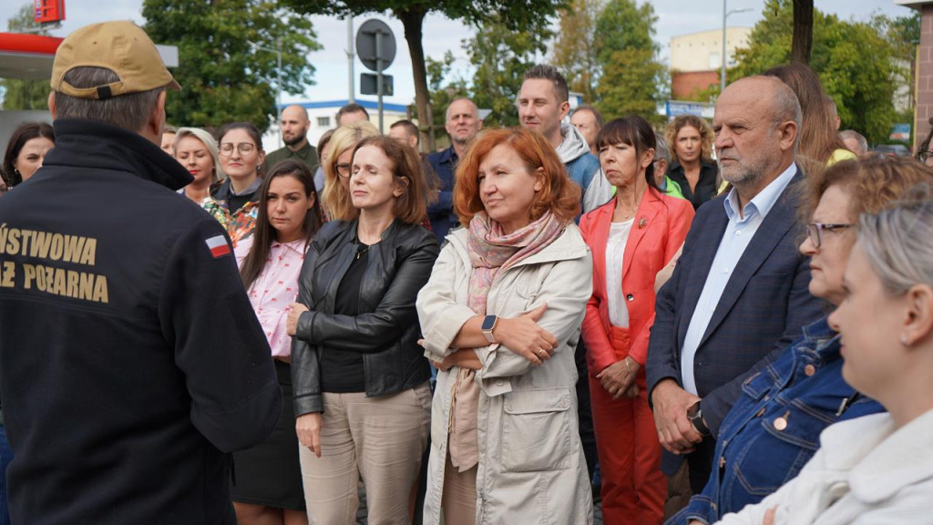 Alarm, dym i podnośnik straży