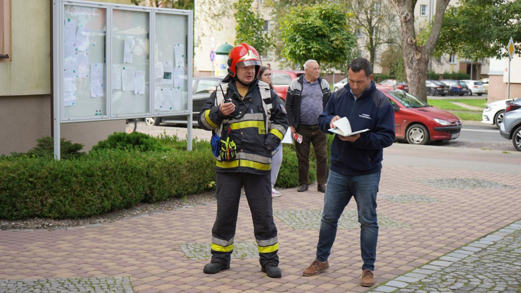 Alarm, dym i podnośnik straży