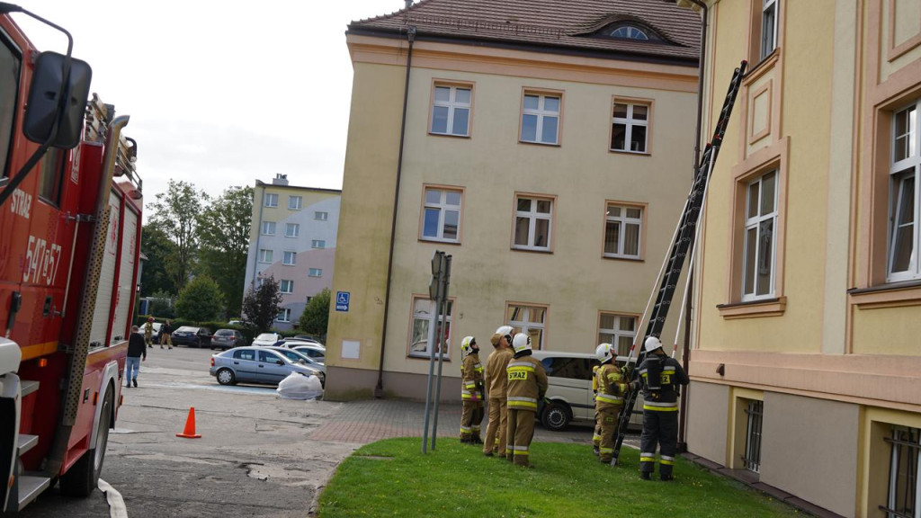 Alarm, dym i podnośnik straży