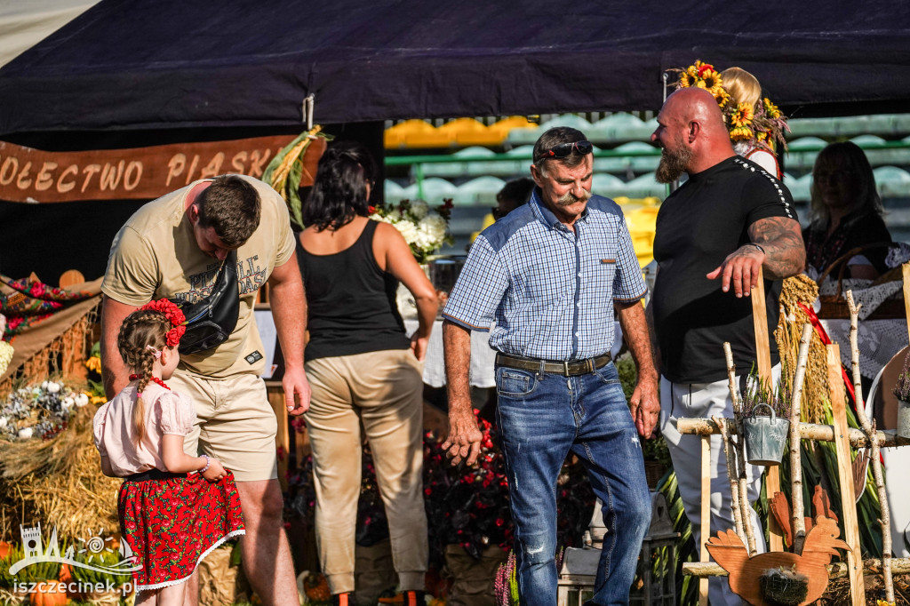 Tradycja i zabawa. Za nami dożynki w Barwicach