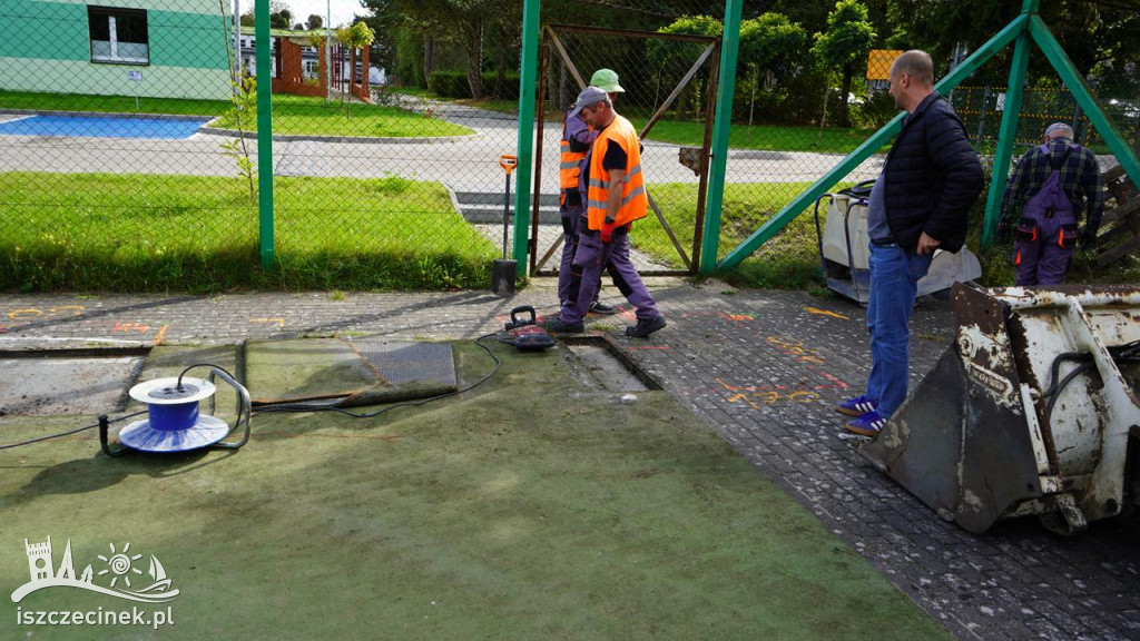 ZST zyska zadaszone boisko – trwa przebudowa  obiektu
