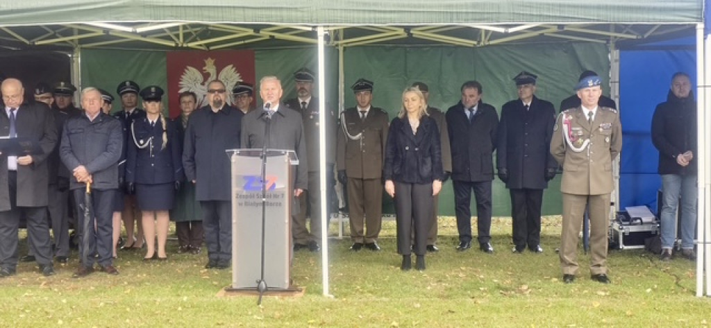 Wojskowy ceremoniał w Białym Borze