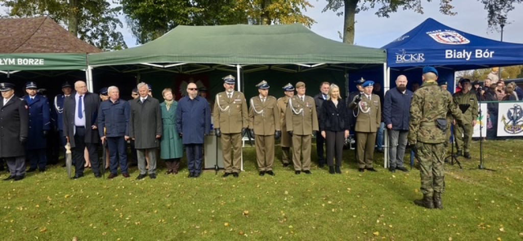 Wojskowy ceremoniał w Białym Borze