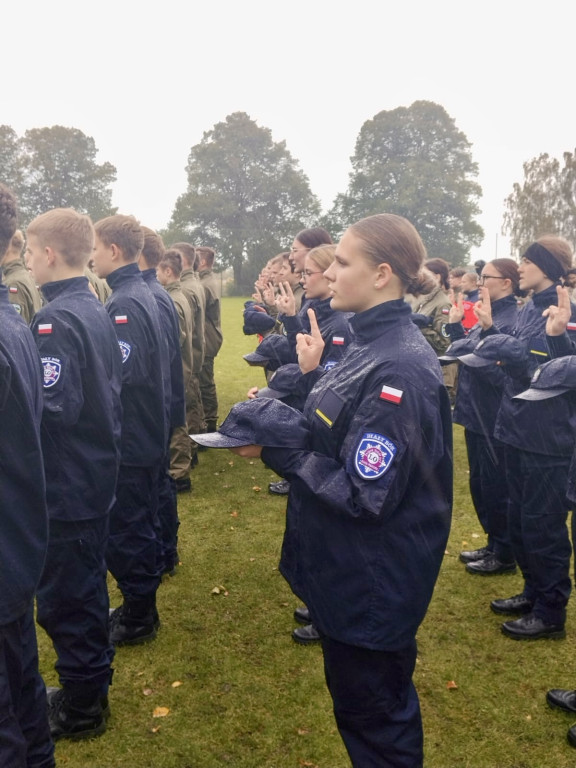 Wojskowy ceremoniał w Białym Borze