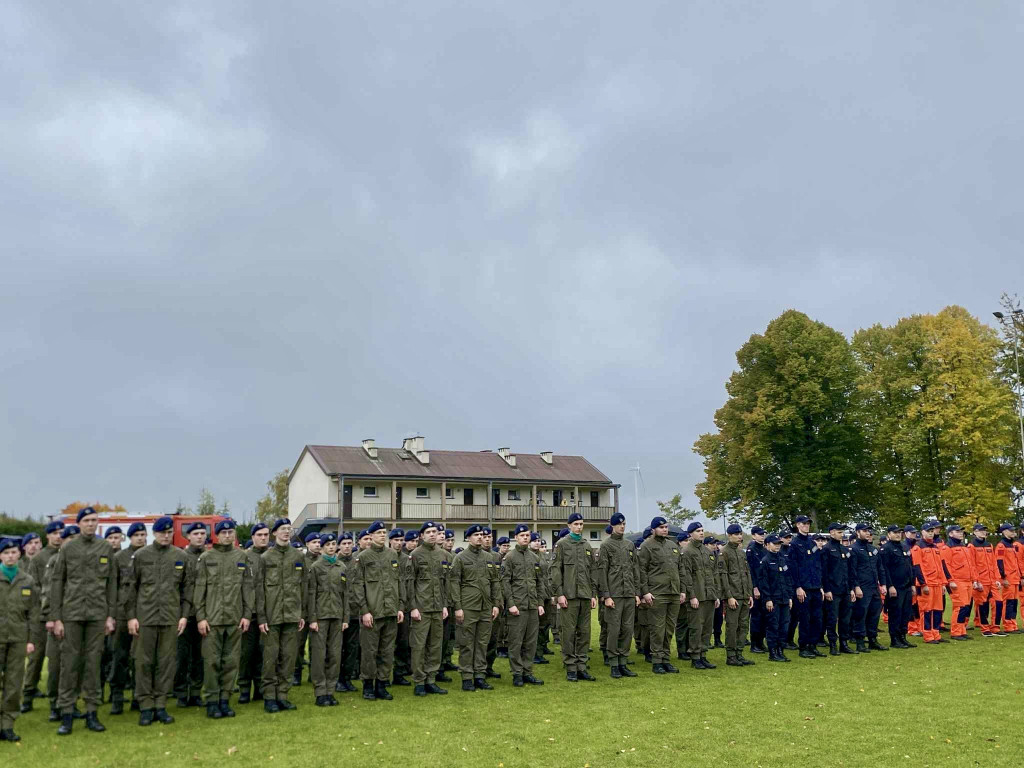 Wojskowy ceremoniał w Białym Borze