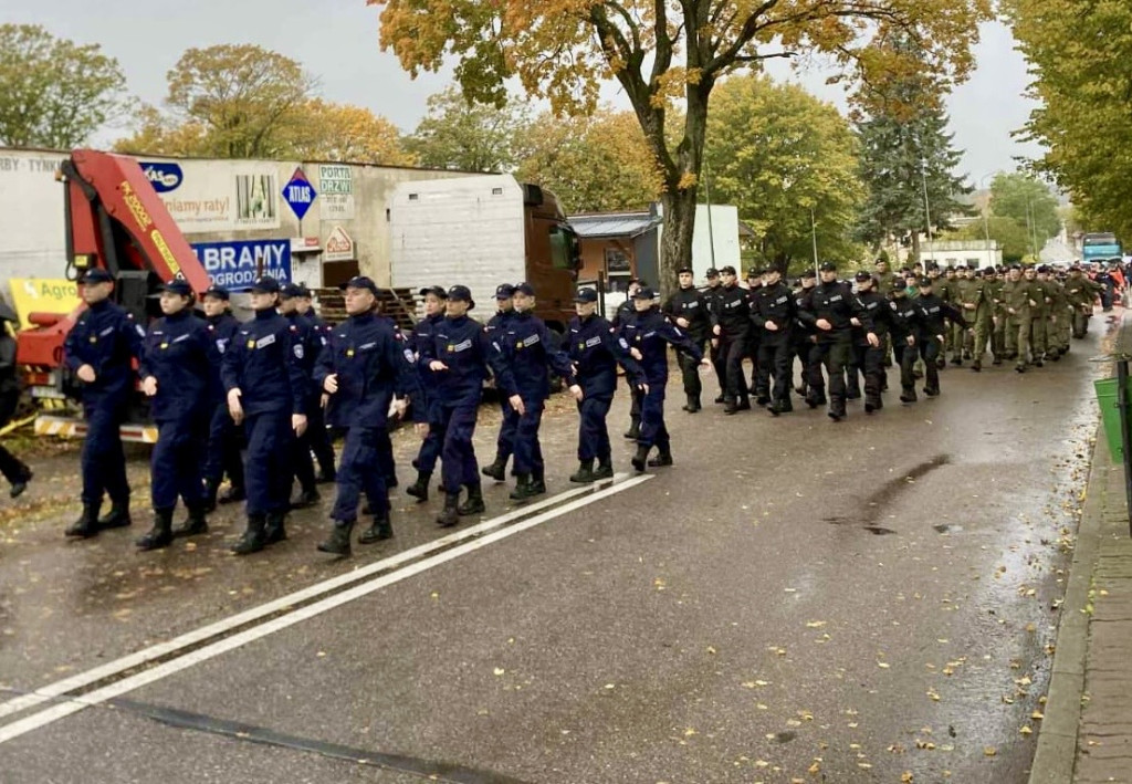Wojskowy ceremoniał w Białym Borze