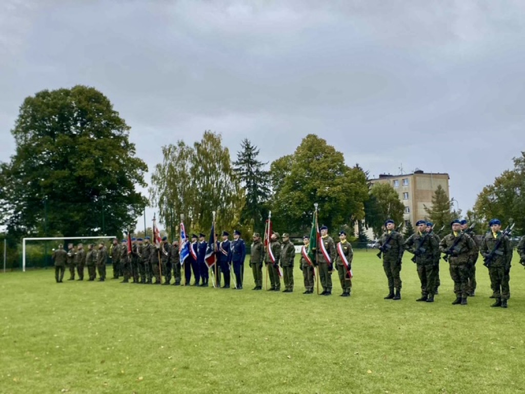 Wojskowy ceremoniał w Białym Borze