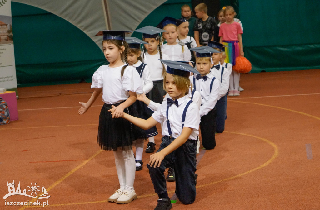 Dzień Edukacji Narodowej w Żółtnicy. Wzruszenia, gratulacje i pasowanie pierwszoklasistów
