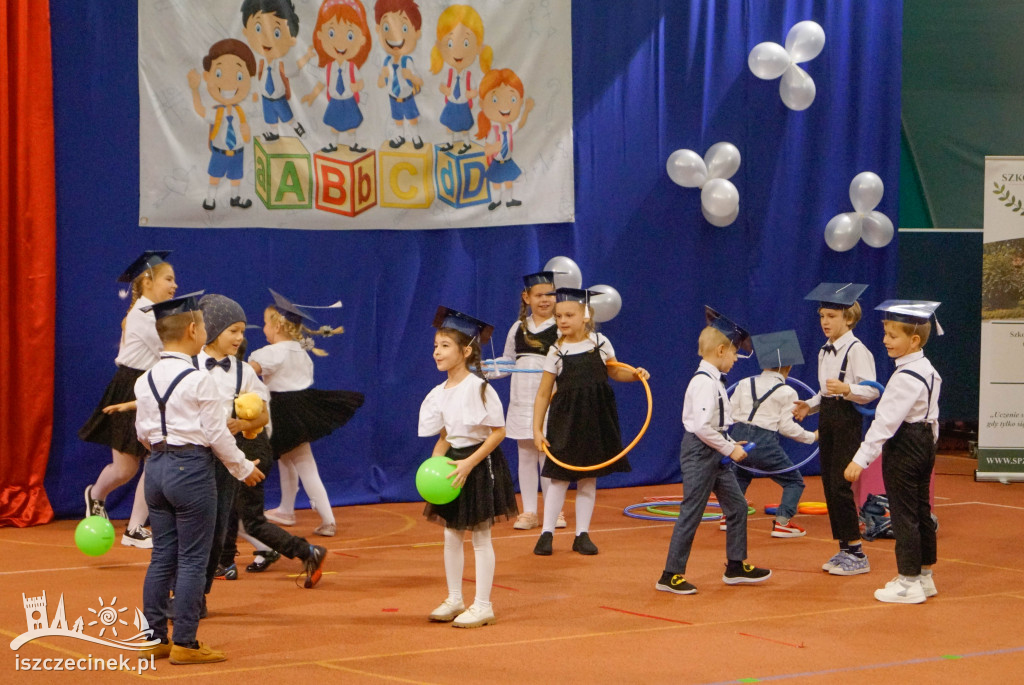 Dzień Edukacji Narodowej w Żółtnicy. Wzruszenia, gratulacje i pasowanie pierwszoklasistów
