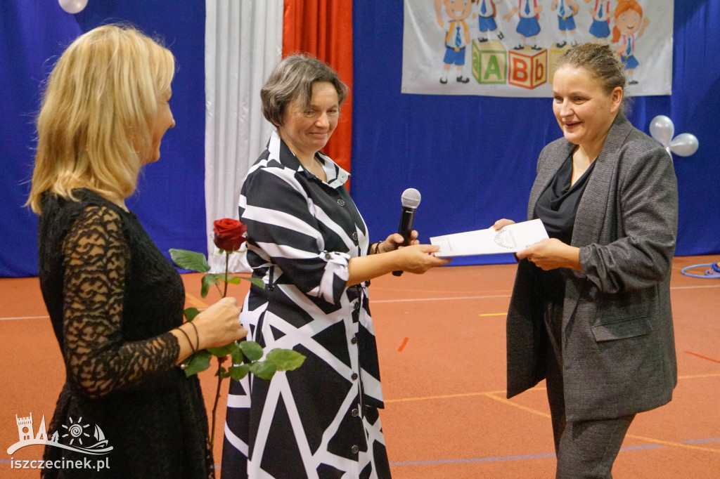 Dzień Edukacji Narodowej w Żółtnicy. Wzruszenia, gratulacje i pasowanie pierwszoklasistów