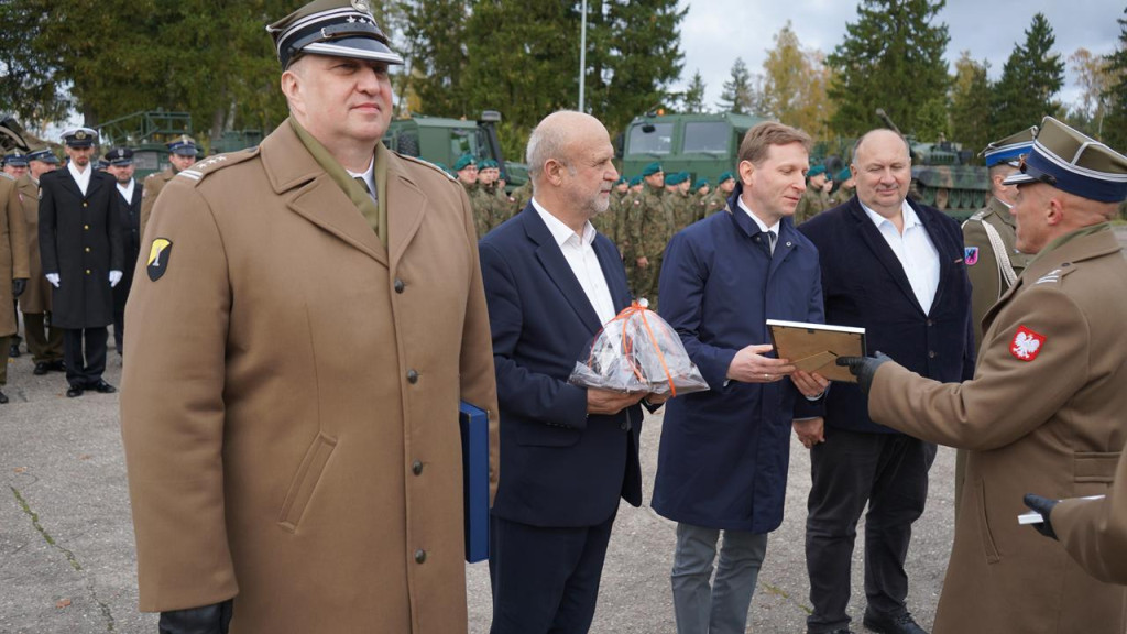Podwójny jubileusz 11. Batalionu Ewakuacji Sprzętu