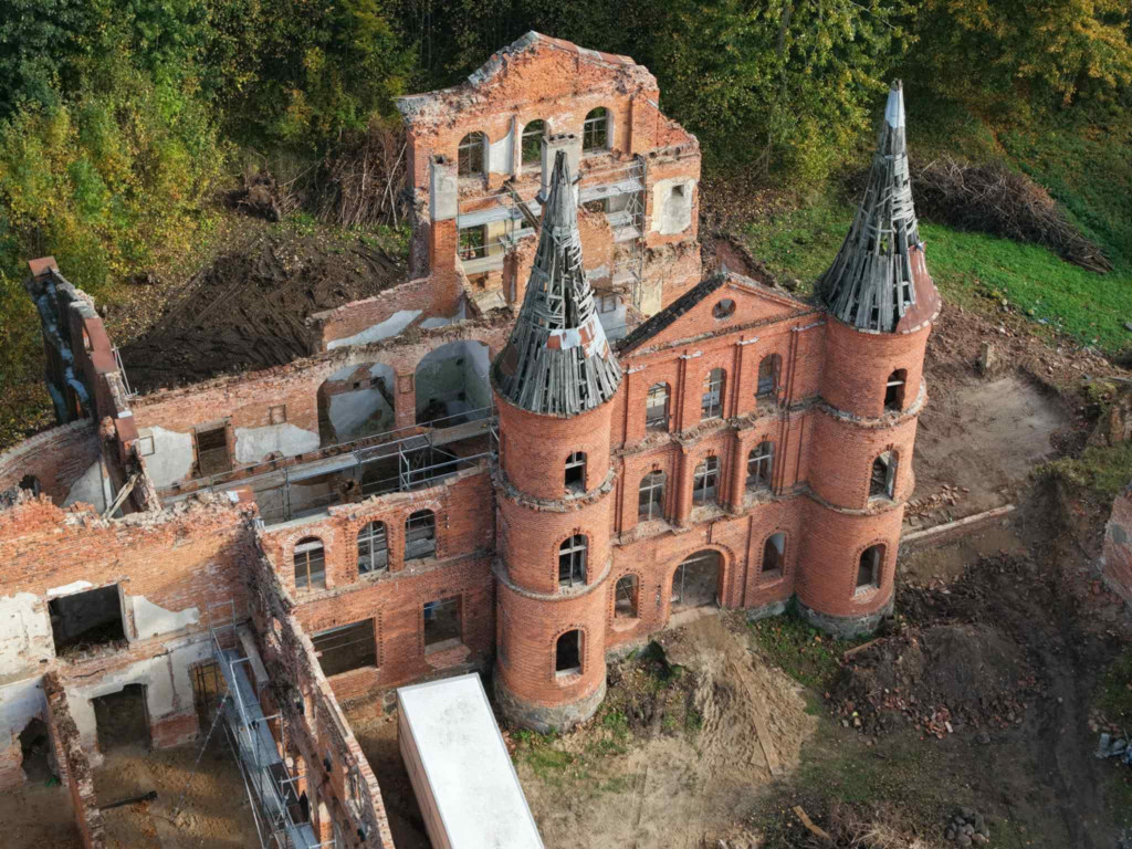 Tak dziś wygląda pałac w Juchowie