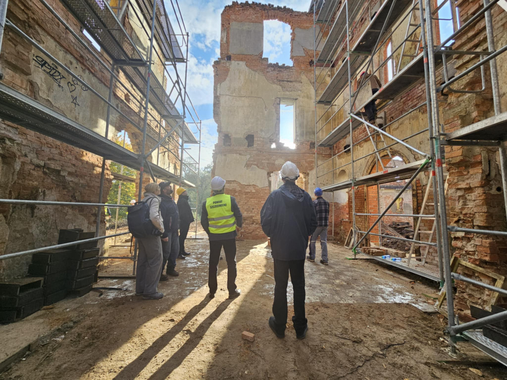 Tak dziś wygląda pałac w Juchowie
