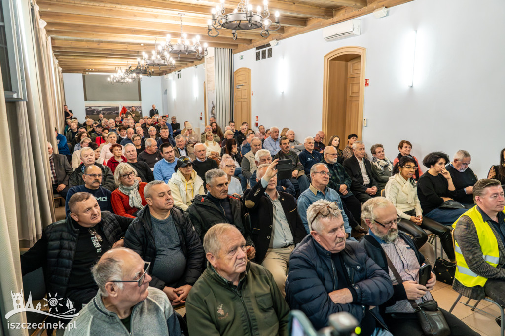 Robert Bąkiewicz w Szczecinku ZDJĘCIA