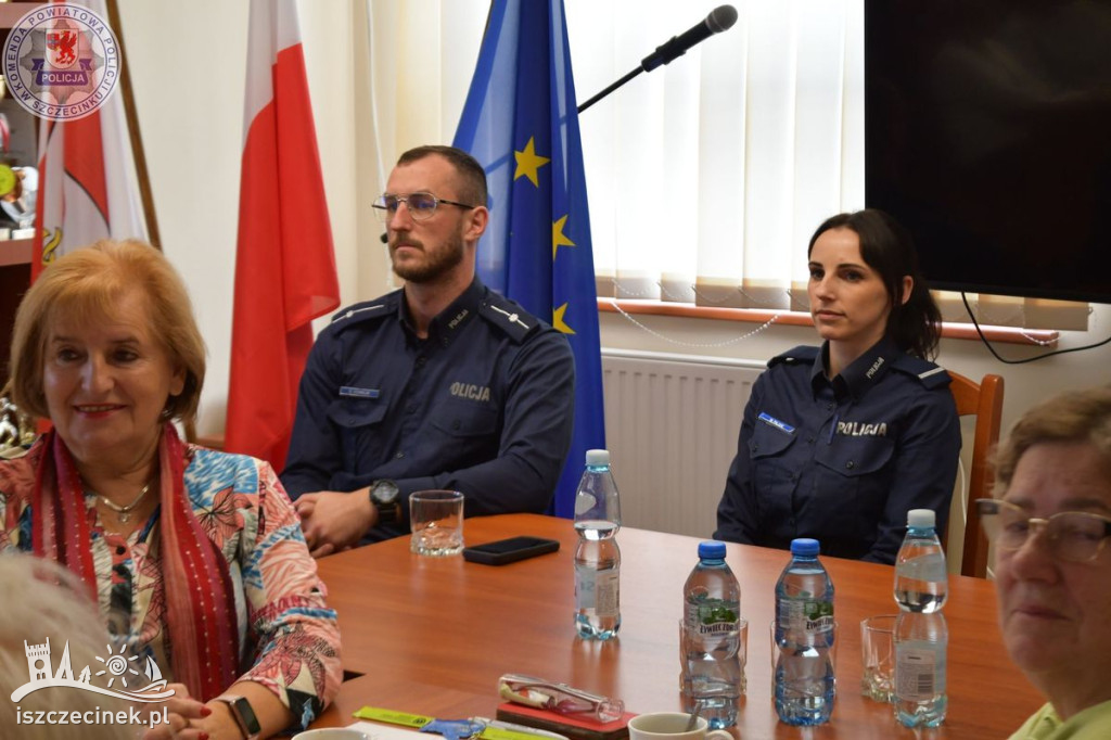 Bezpieczny Senior w Szczecinku. Eksperci rozmawiali z mieszkańcami