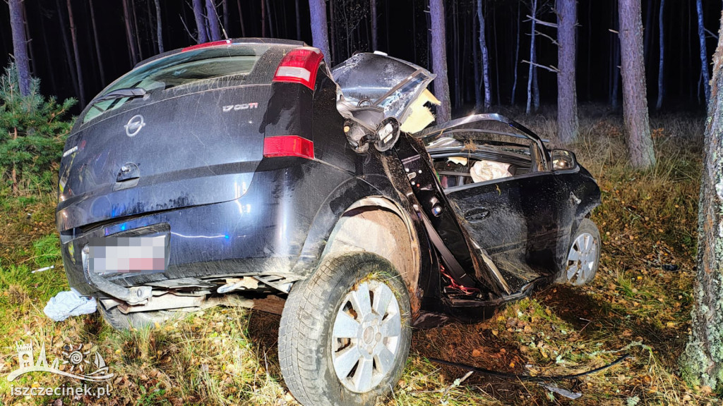 Nocny dramat pod Szczecinkiem – zdjęcia z miejsca zdarzenia