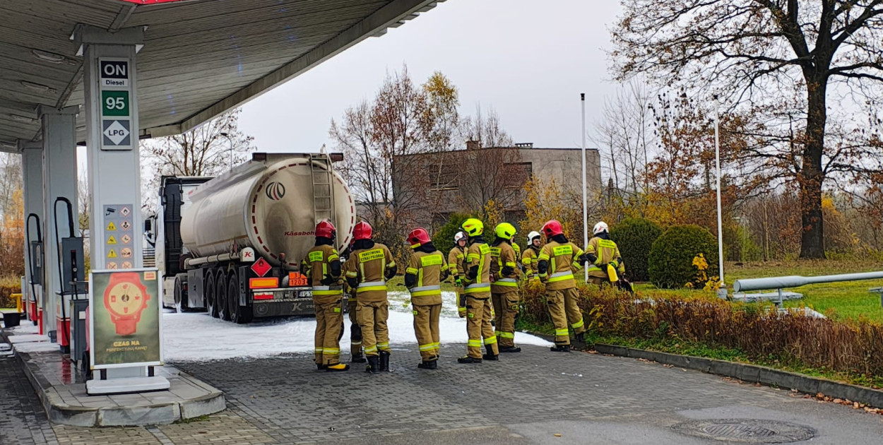 Wyciek paliwa w Silnowie – straż pożarna w akcji