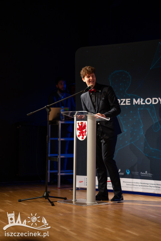 I LO w Szczecinku z nagrodą Najaktywniejszego Samorządu