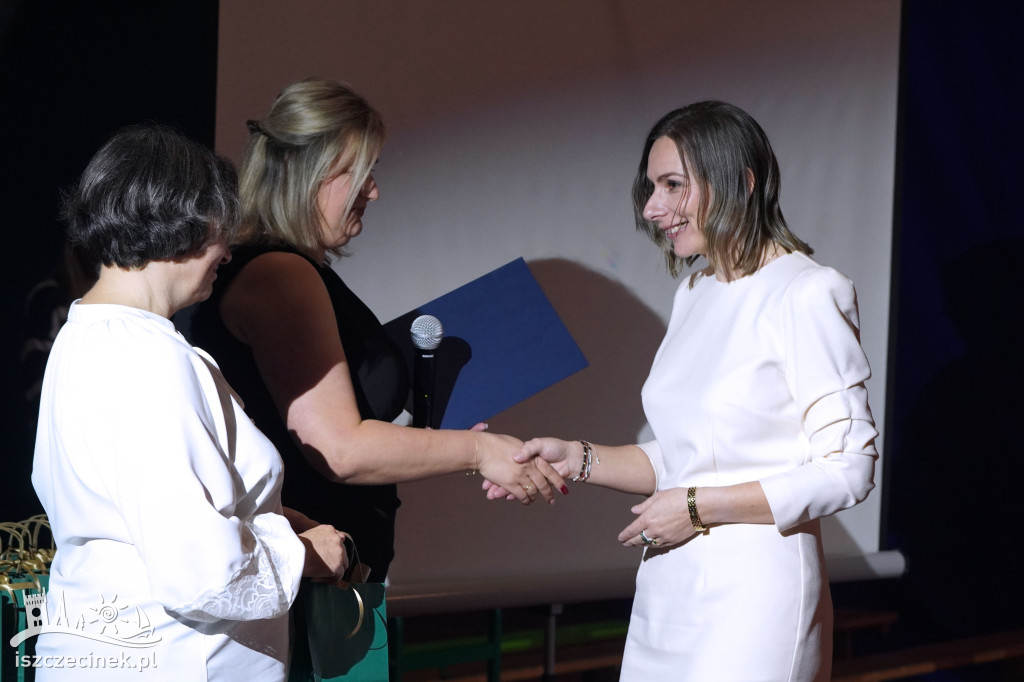 Uczniowie i nauczyciele świętują jubileusz