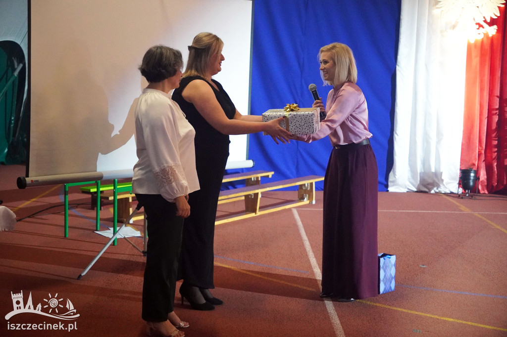 Uczniowie i nauczyciele świętują jubileusz