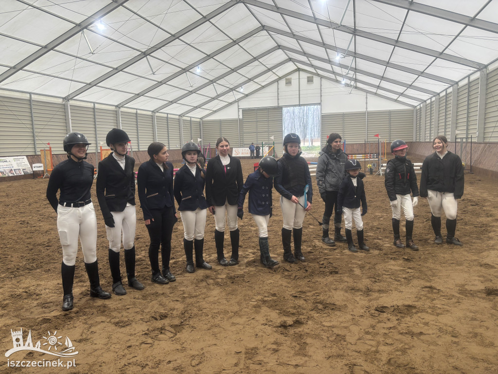 III halowy sparing w Stajni Biskupice otworzył sezon