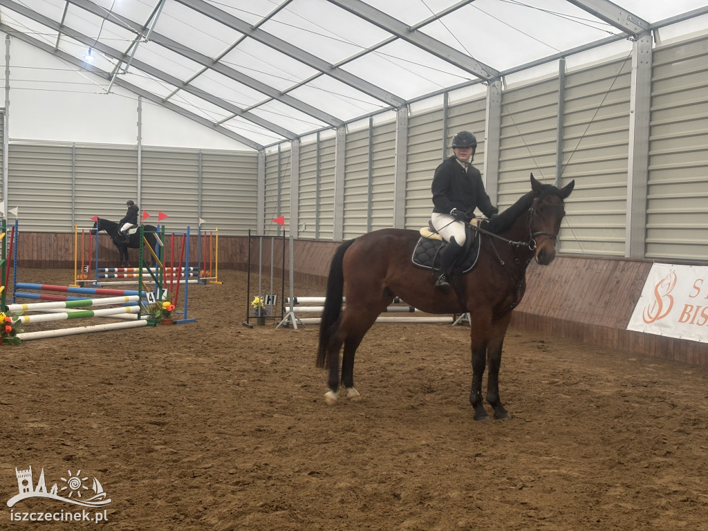 III halowy sparing w Stajni Biskupice otworzył sezon